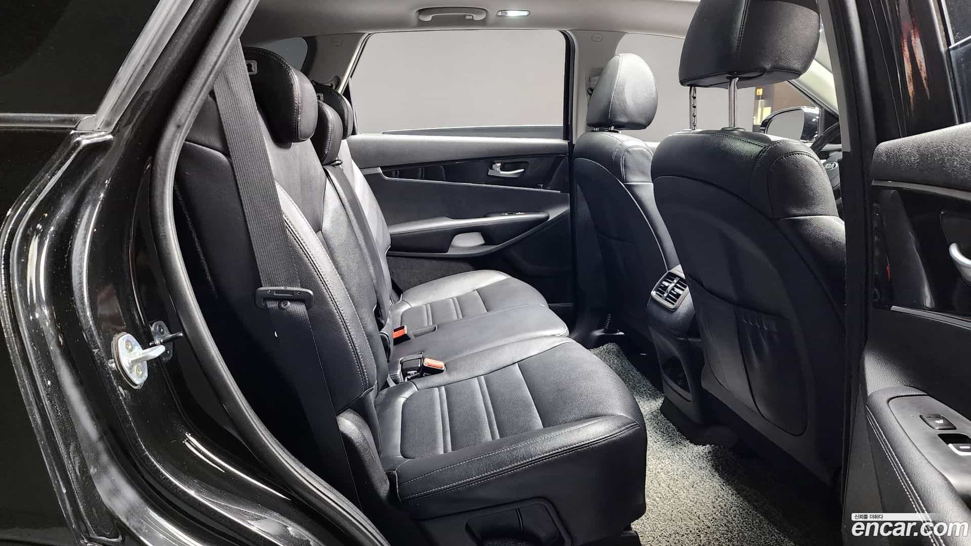 Sorento Kia 2018.2-OPTION-016