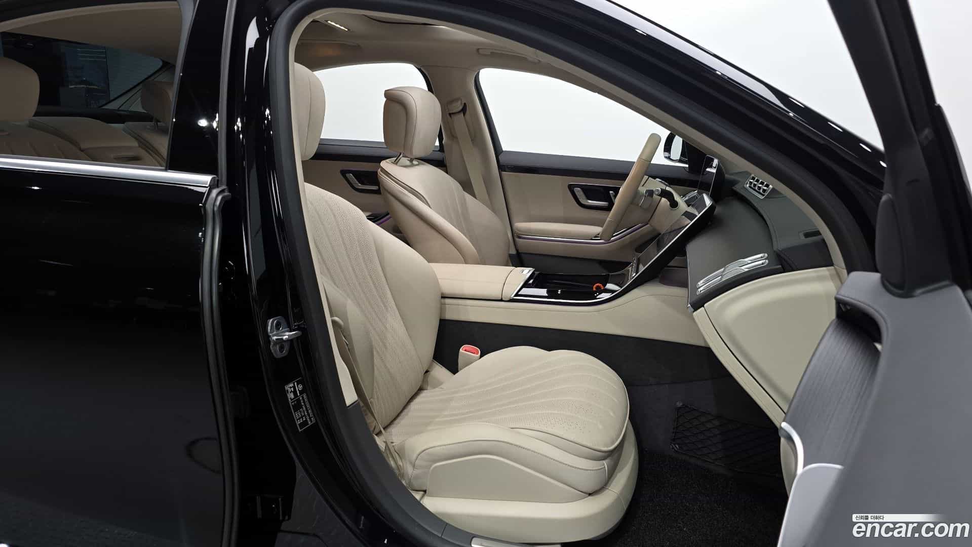 S-Class Mercedes-Benz 2022.3-INNER-010