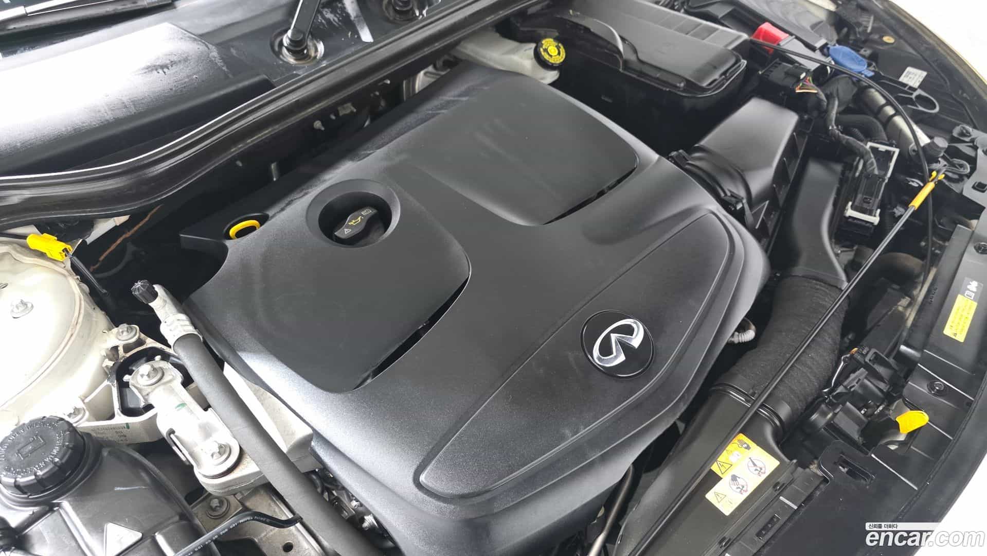 Q30 Infiniti 2017.5-OUTER-006