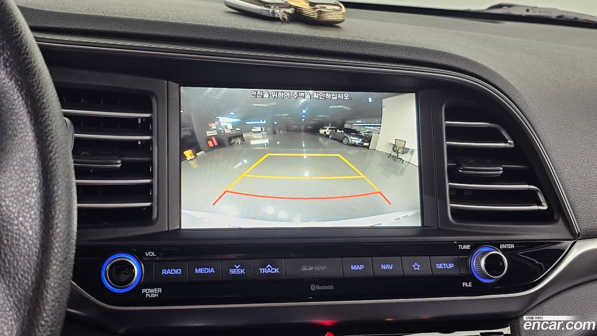 AVANTE Hyundai 2019.6-OPTION-023