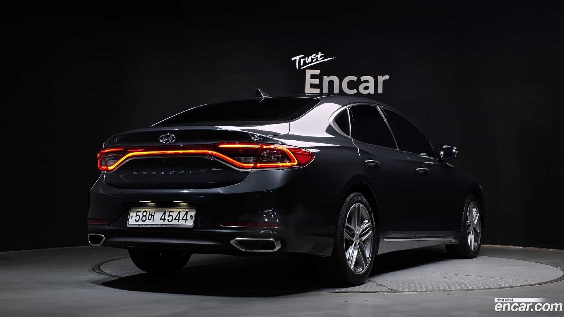 Grandeur Hyundai 2018.0-OUTER-002