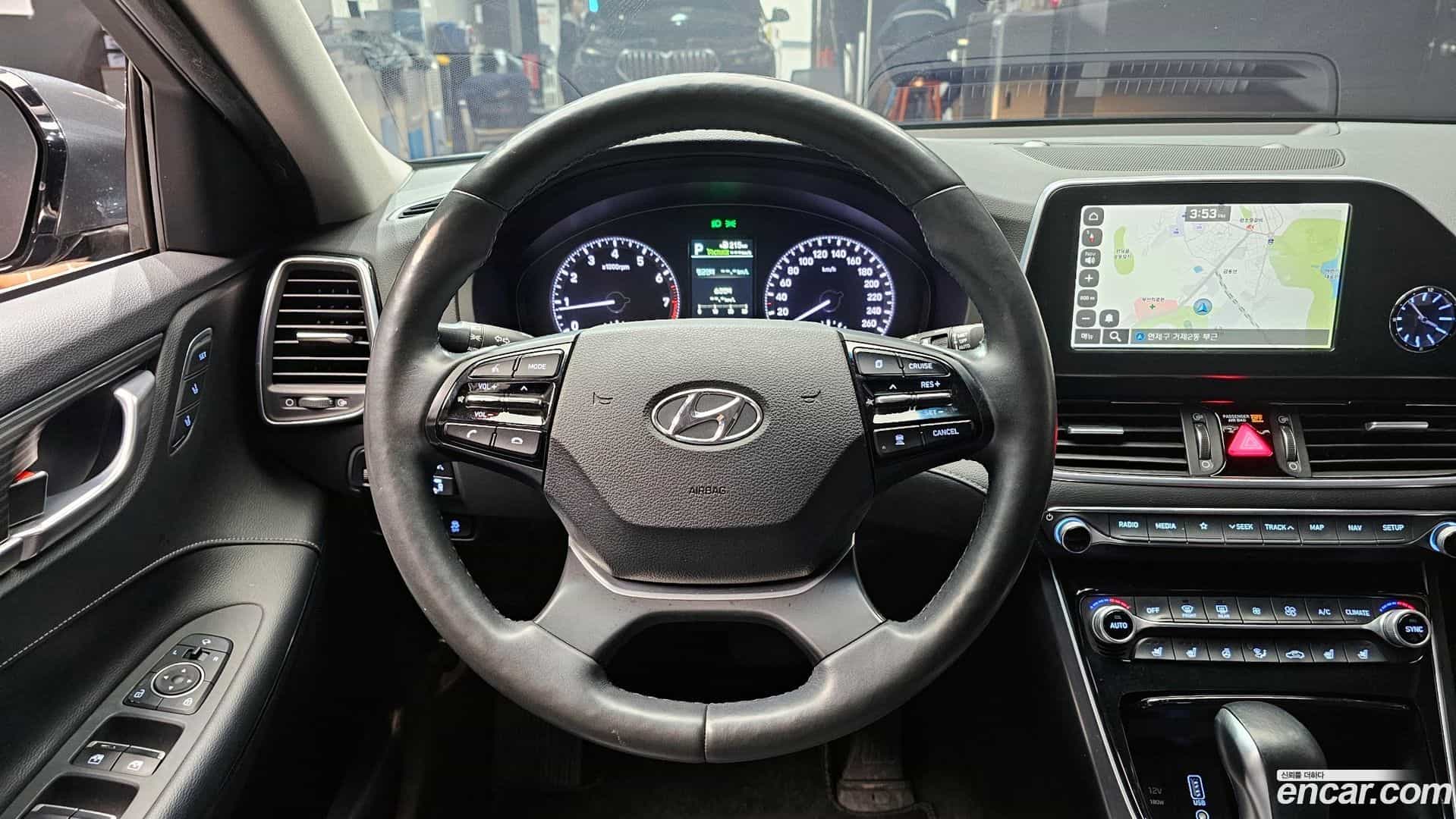 Grandeur Hyundai 2018.0-OPTION-018