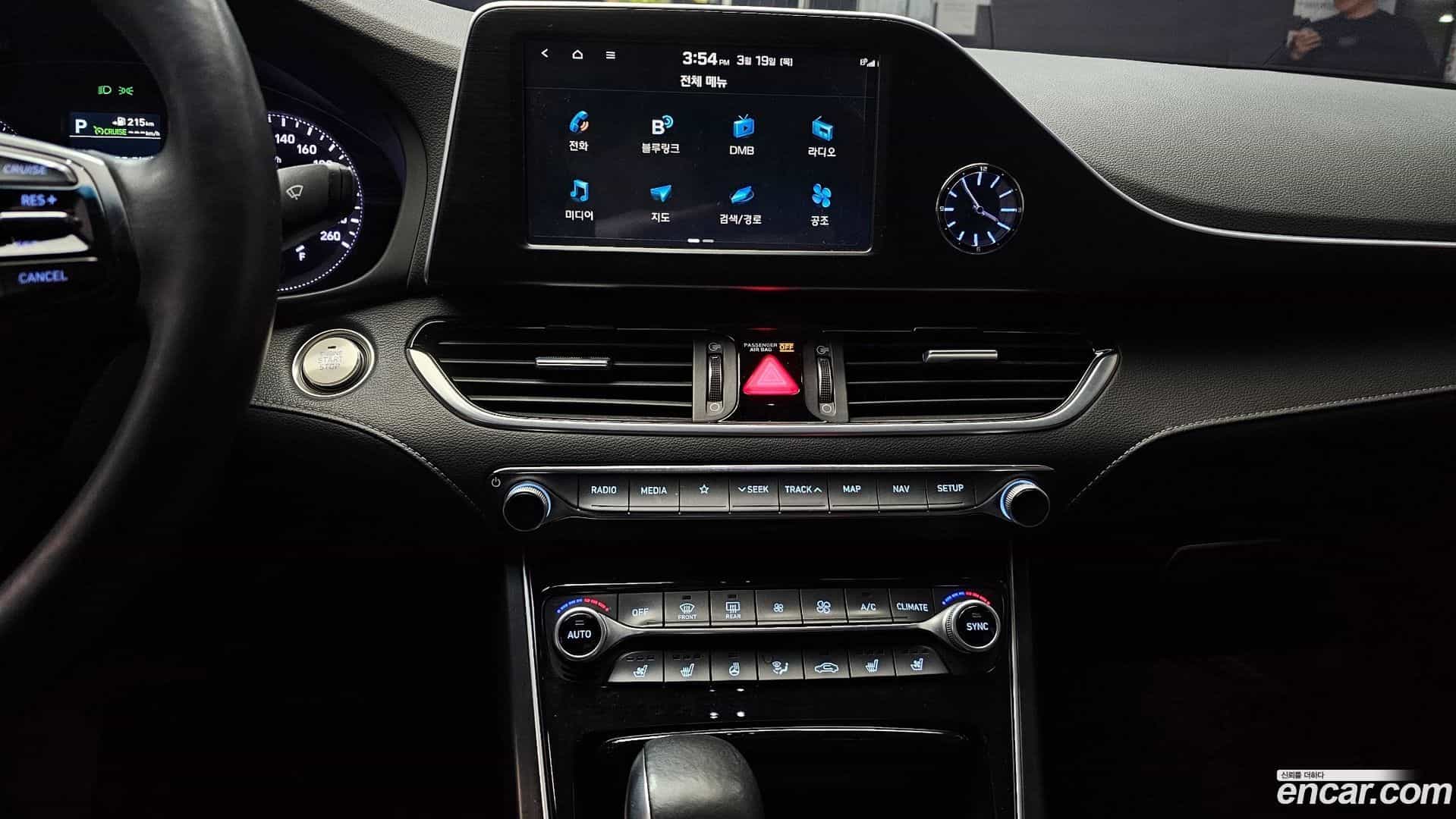 Grandeur Hyundai 2018.0-OPTION-019