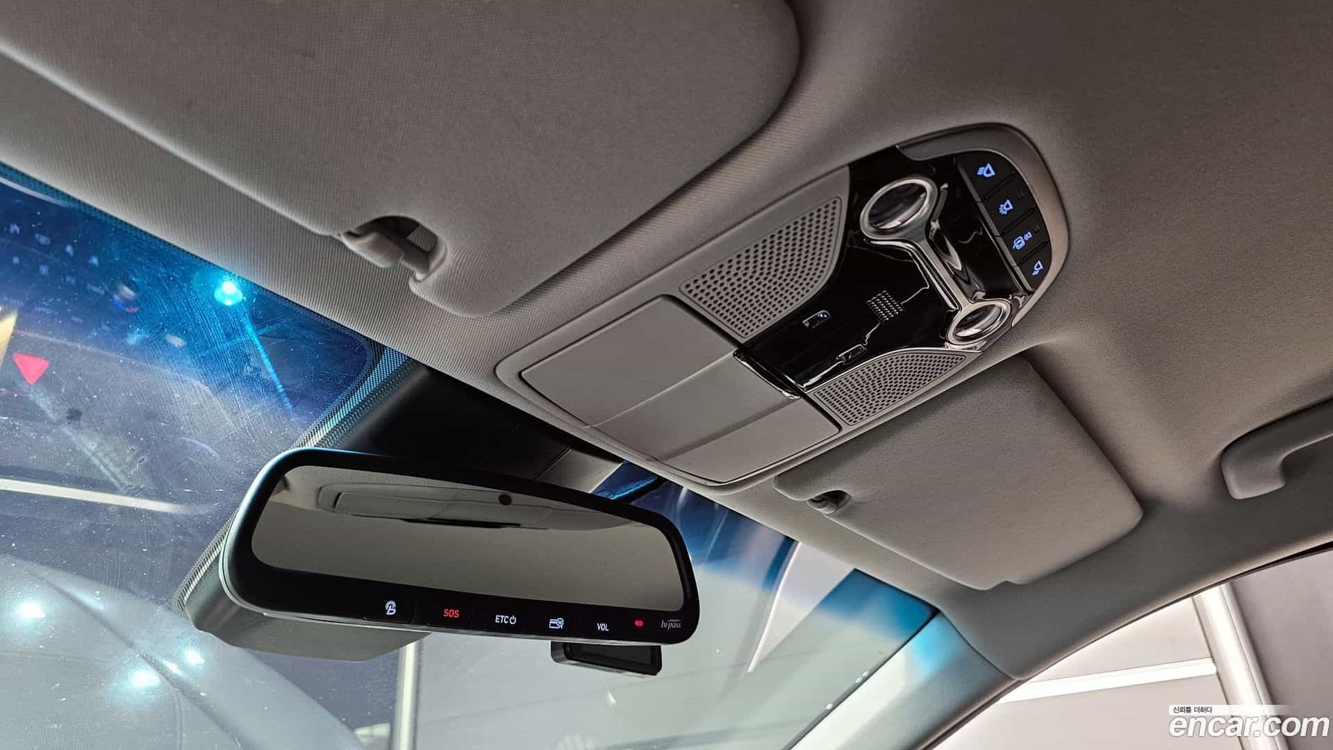 Grandeur Hyundai 2018.0-OPTION-021