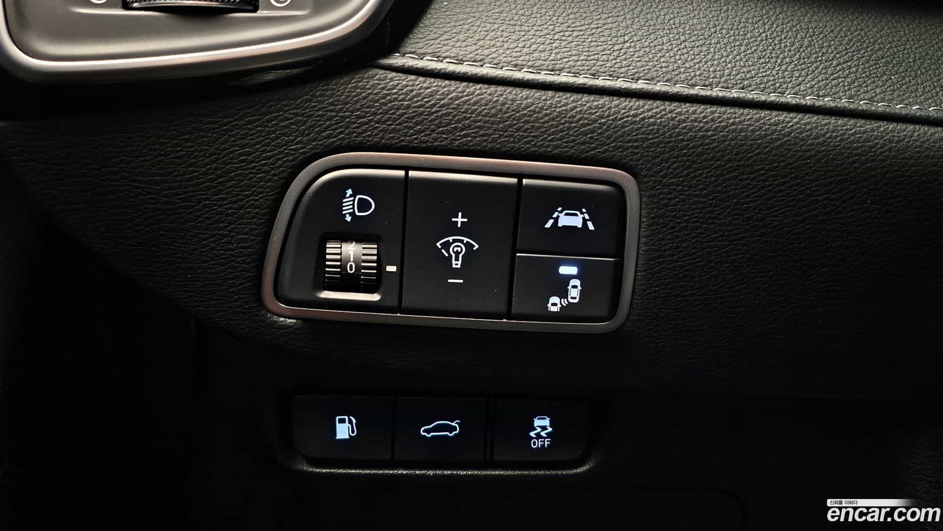 Grandeur Hyundai 2018.0-OPTION-022