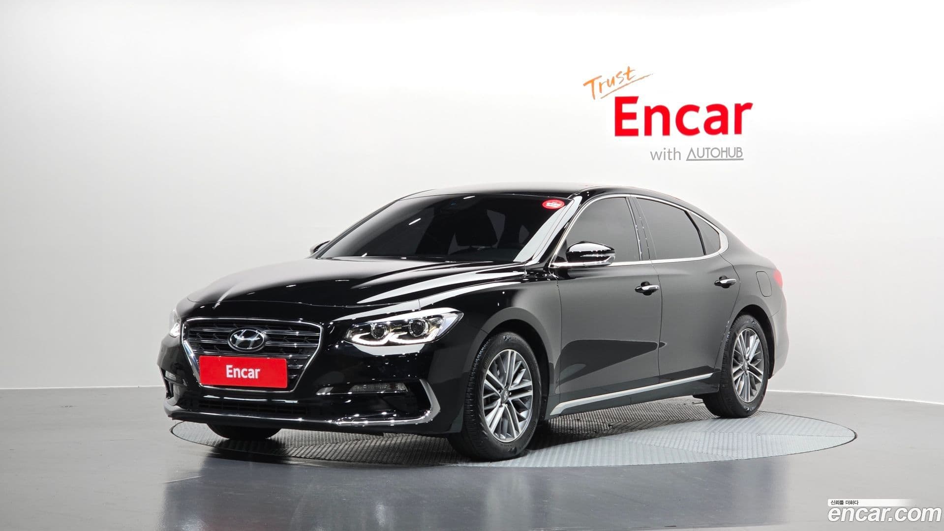 Main__Slider__Photo:Grandeur Hyundai 2018.9-0