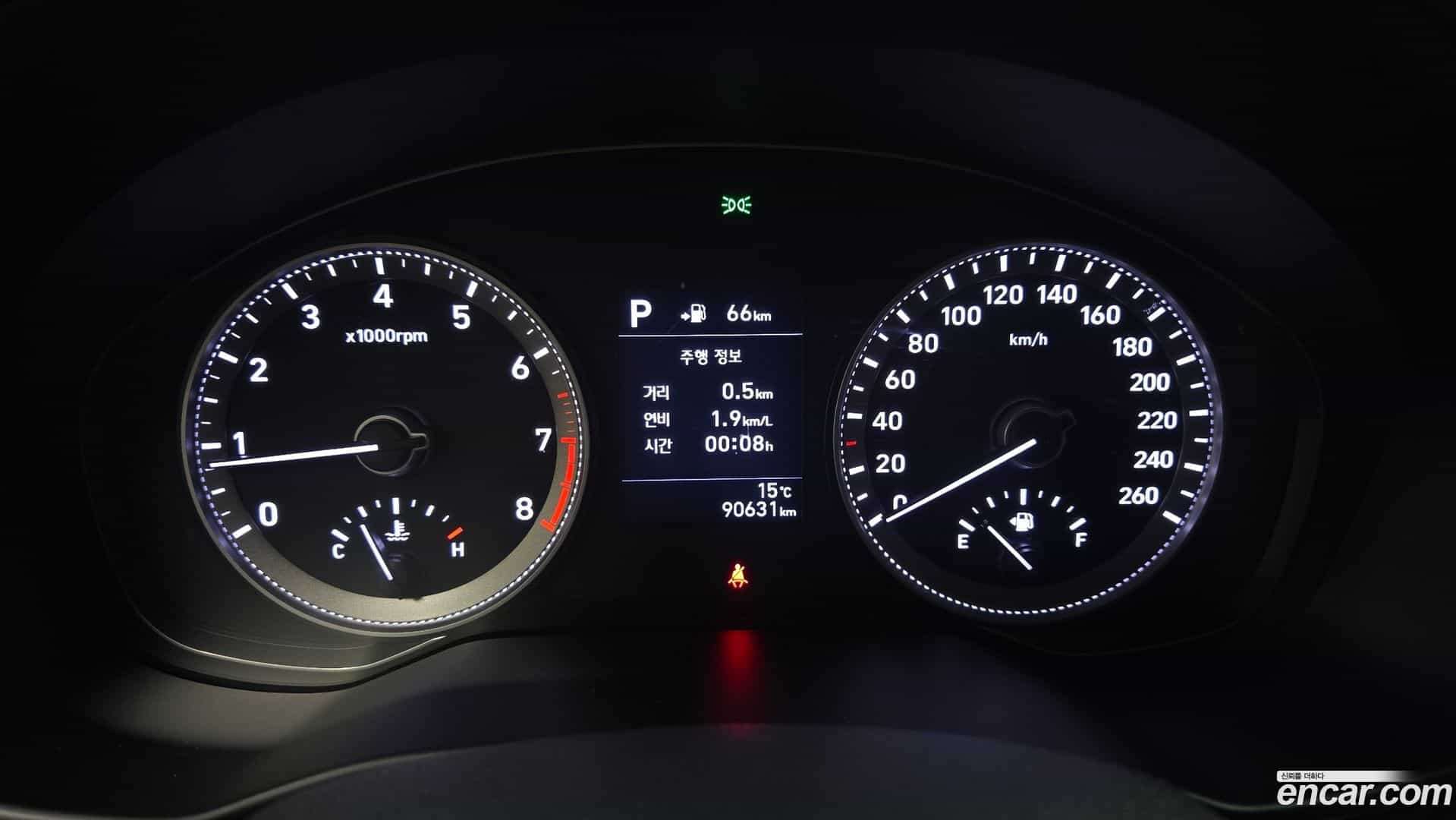 Grandeur Hyundai 2018.9-INNER-008