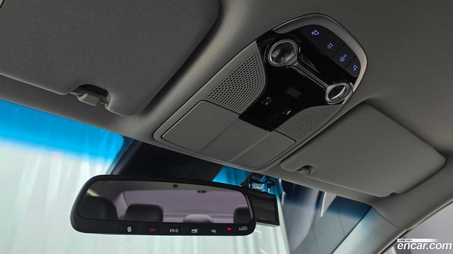 Grandeur Hyundai 2018.9-OPTION-022