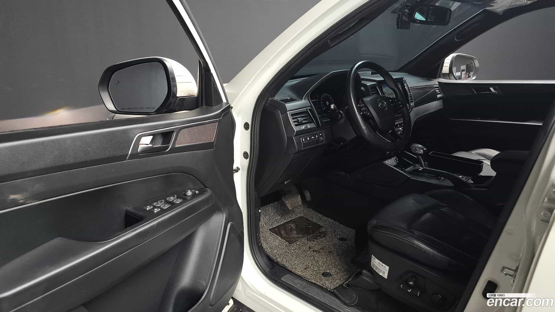 Rexton KG Mobility 2023.2-OPTION-015