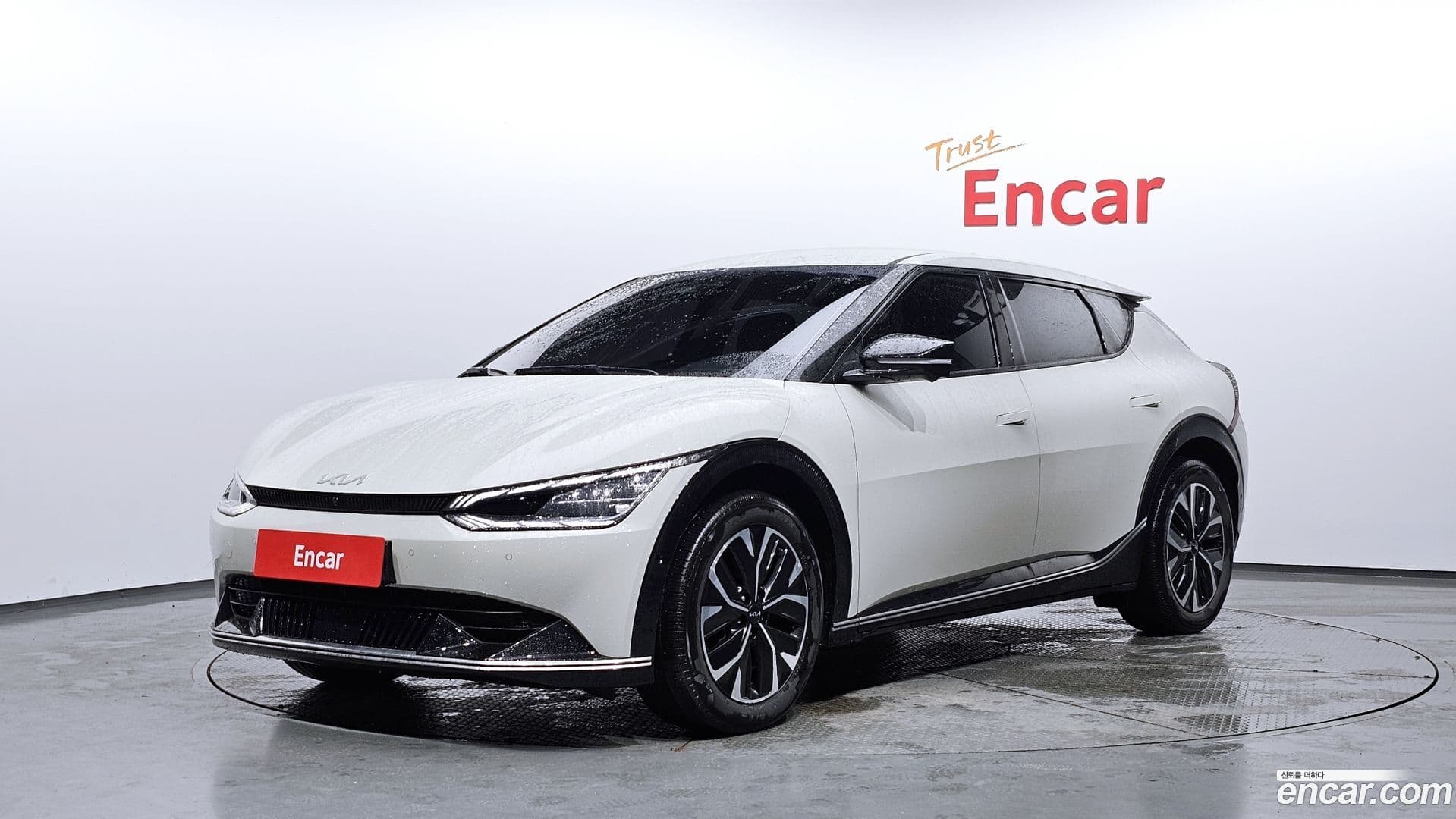 Main__Slider__Photo:EV6 Kia 2021.9-0
