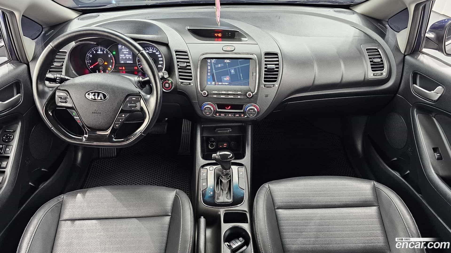 K3 Kia 2017.1-INNER-007