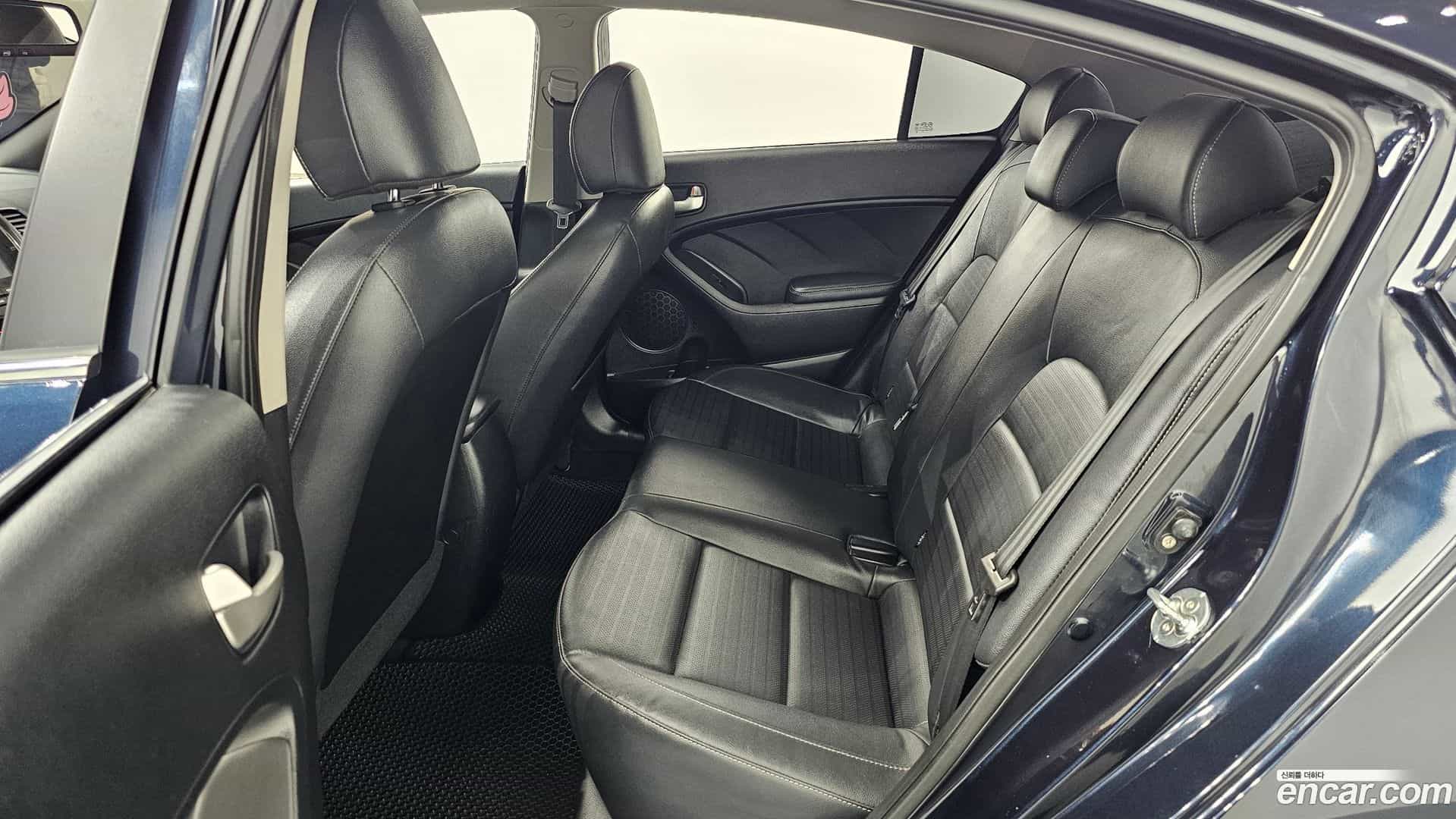 K3 Kia 2017.1-OPTION-016