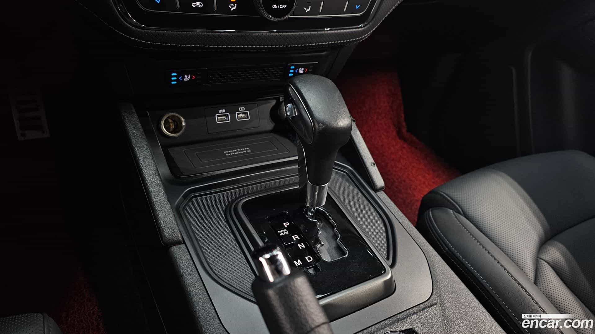Rexton KG Mobility 2022.4-INNER-009