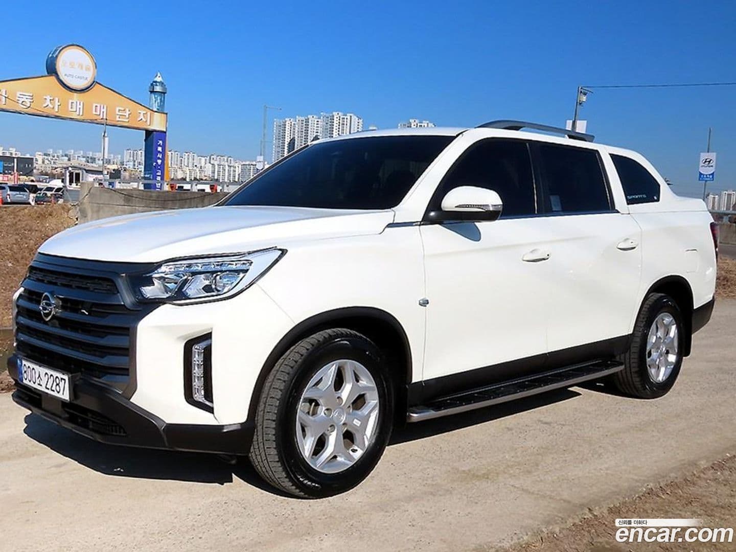 Main__Slider__Photo:Rexton KG Mobility 2023.1-0