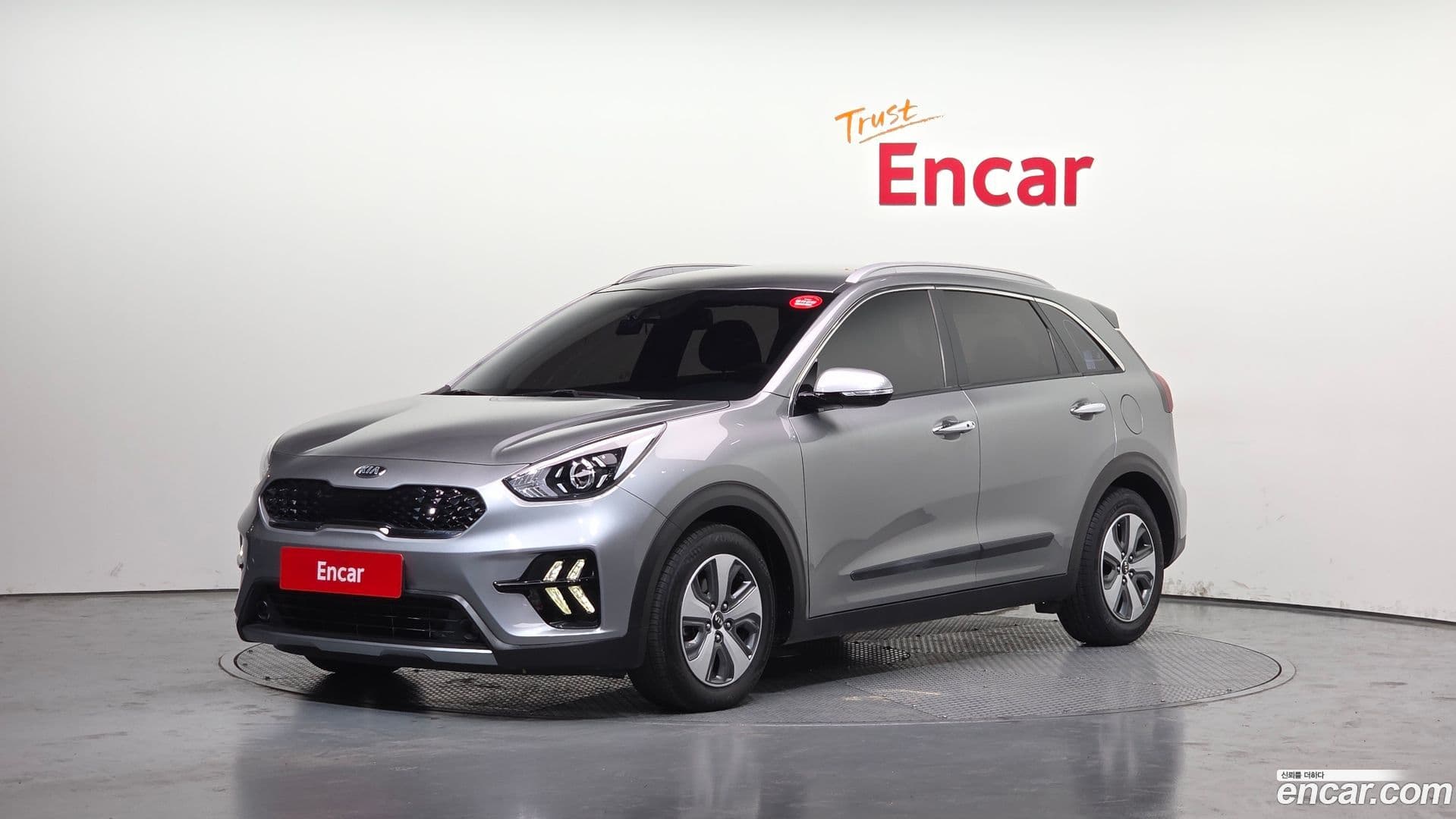 Main__Slider__Photo:Niro Kia 2020.11-0