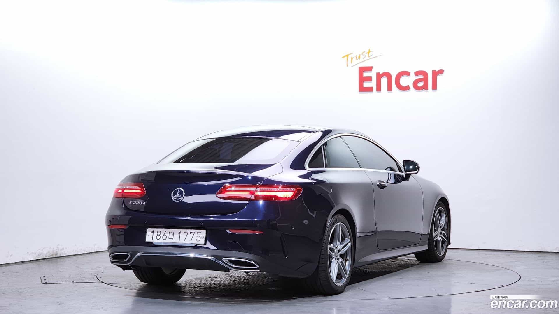 E-Class Mercedes-Benz 2017.10-OUTER-002