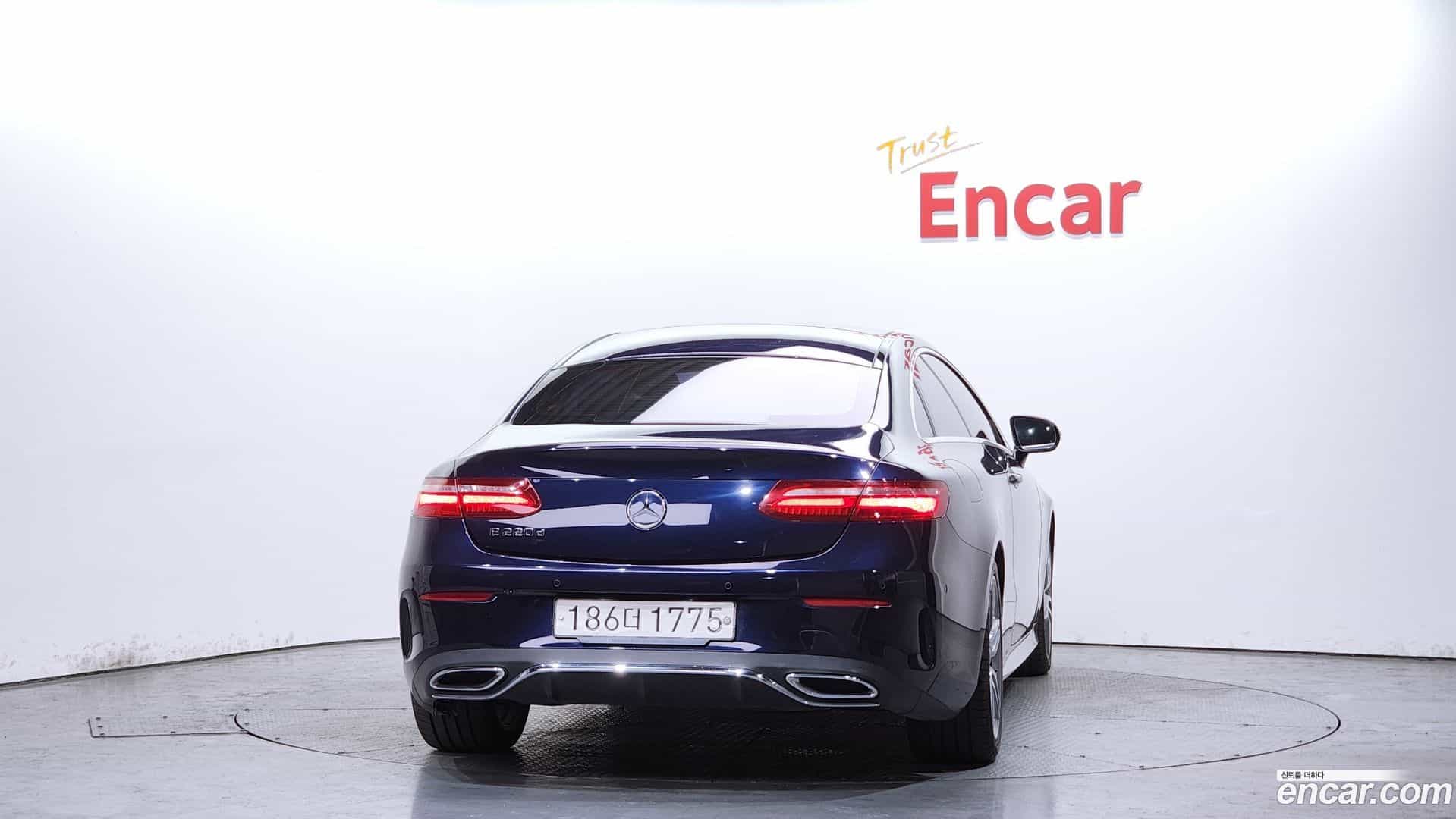 E-Class Mercedes-Benz 2017.10-OUTER-004