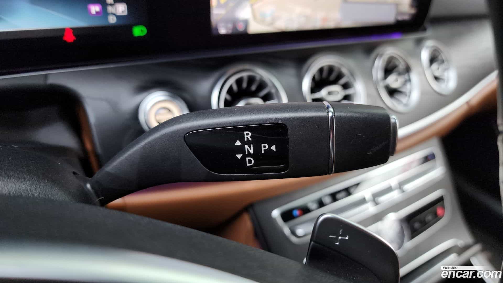 E-Class Mercedes-Benz 2017.10-INNER-009