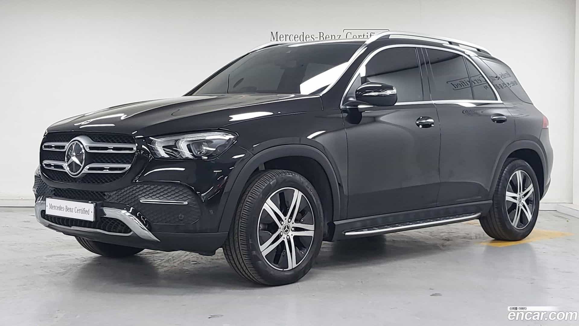 GLE-Class Mercedes-Benz 2020.7-OUTER-001