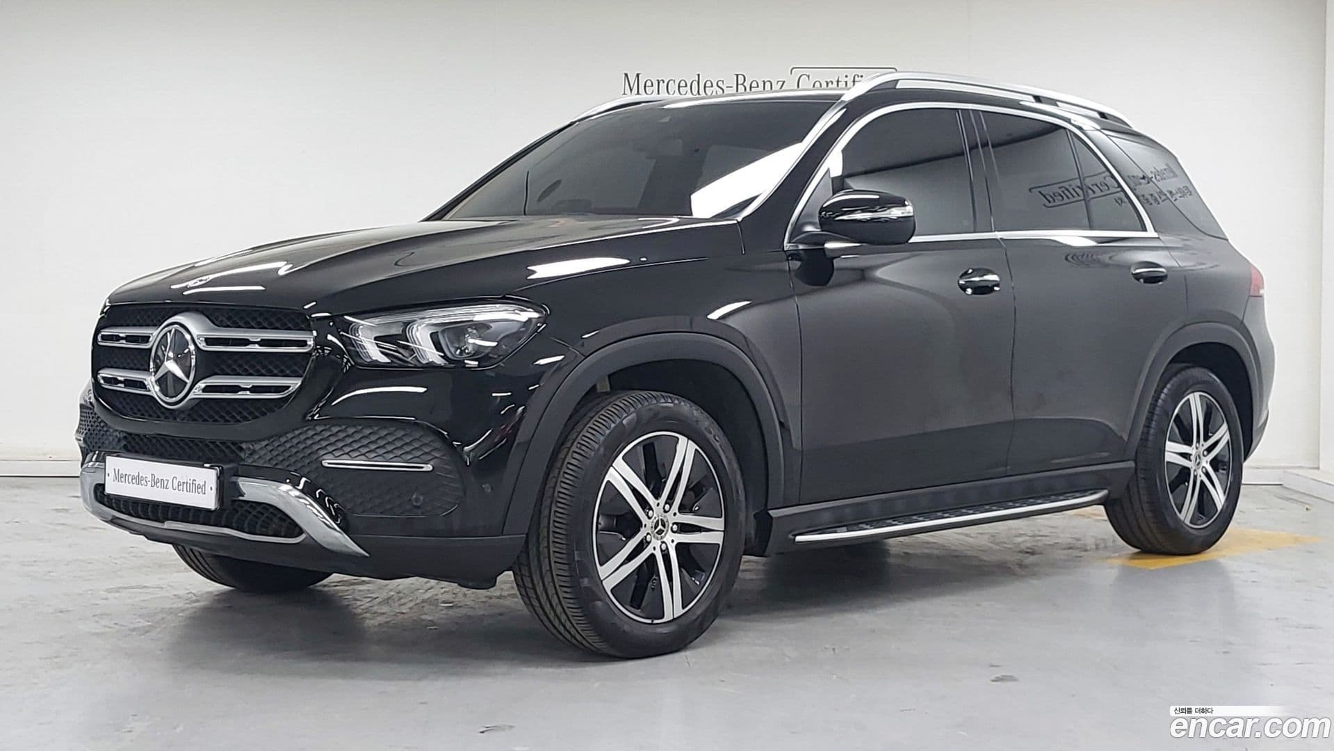 Main__Slider__Photo:GLE-Class Mercedes-Benz 2020.7-0