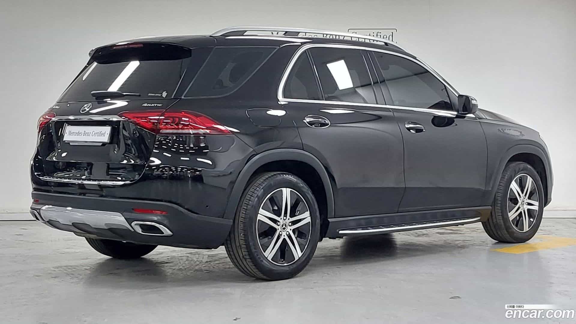 GLE-Class Mercedes-Benz 2020.7-OUTER-002
