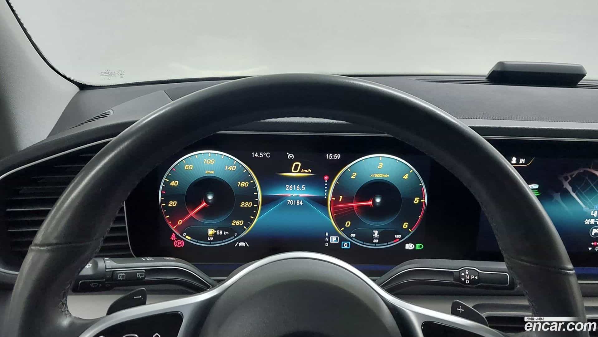 GLE-Class Mercedes-Benz 2020.7-INNER-008