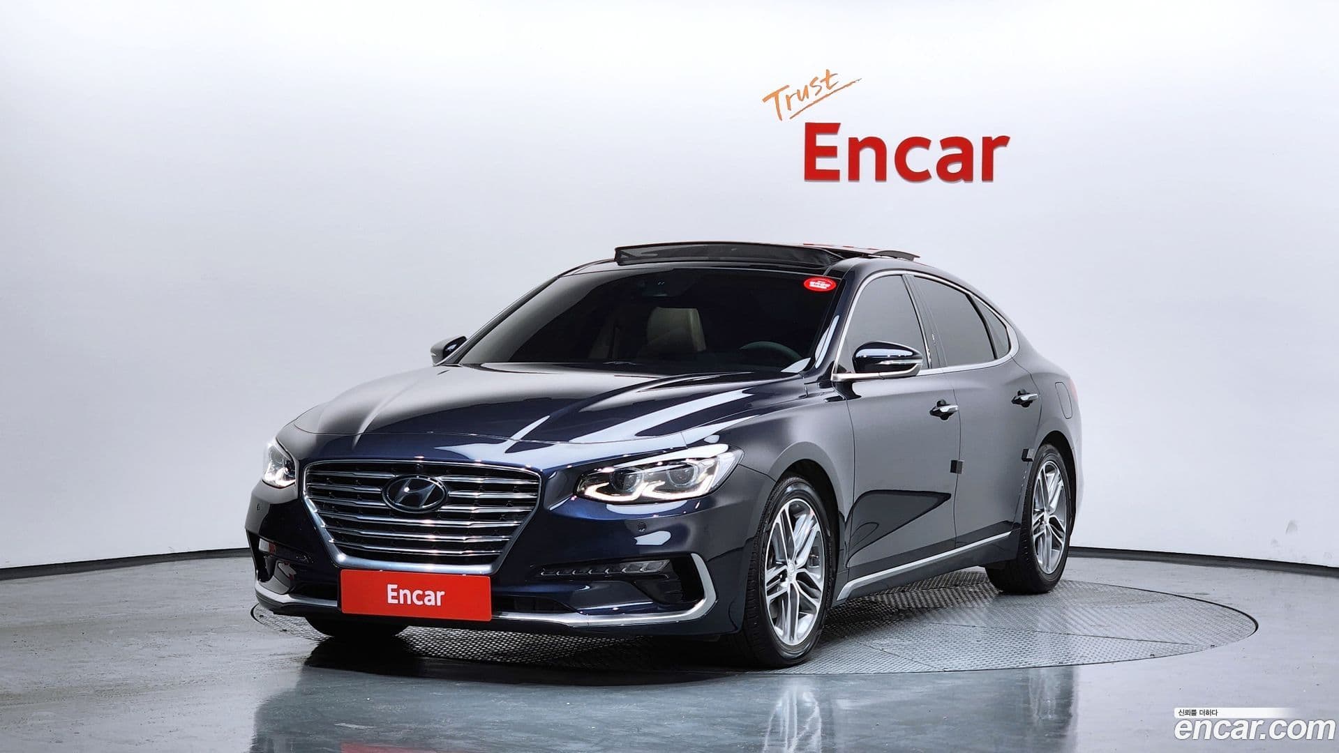 Main__Slider__Photo:Grandeur Hyundai 2017.5-0