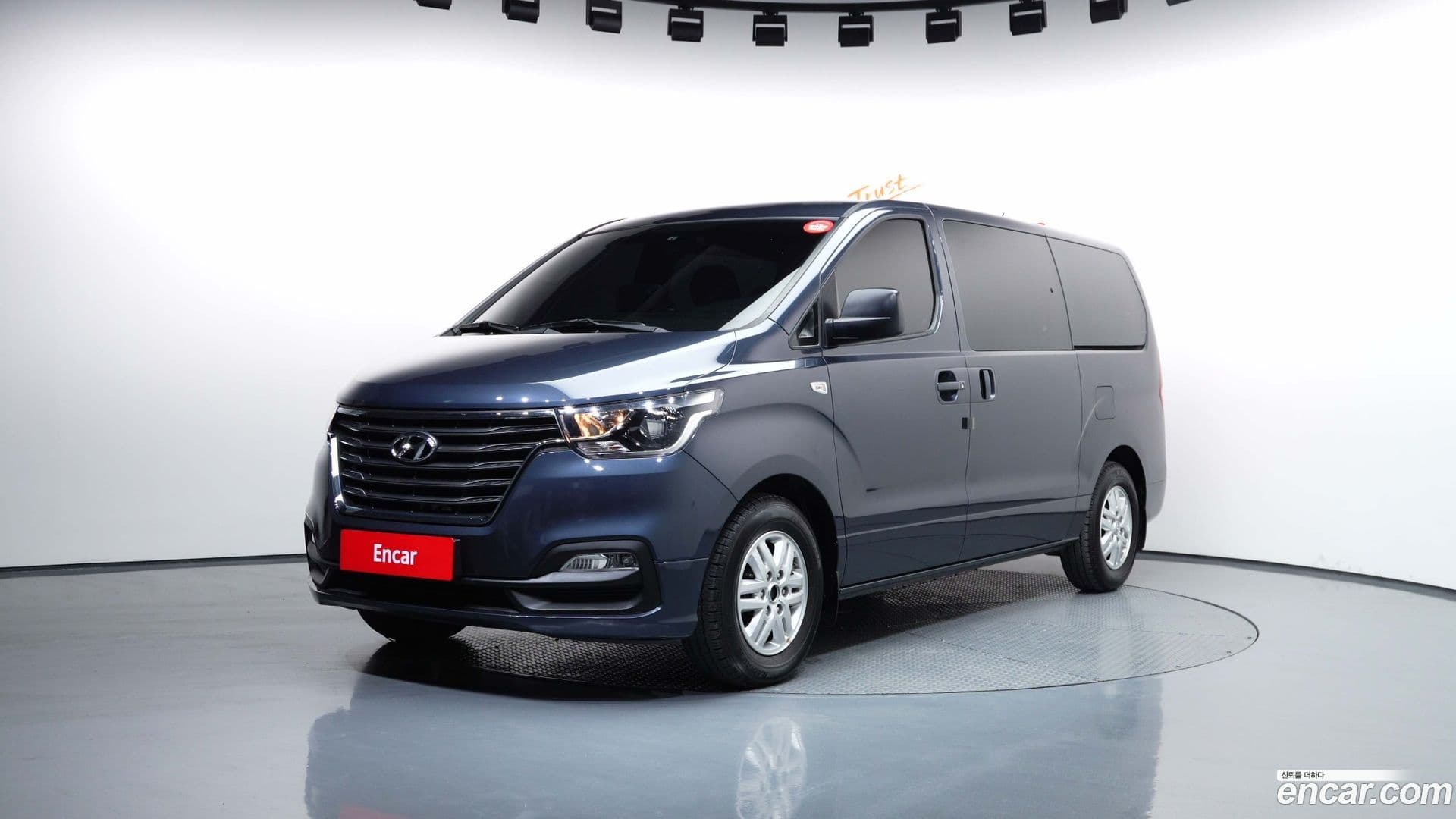 Main__Slider__Photo:Starex Hyundai 2018.3-0