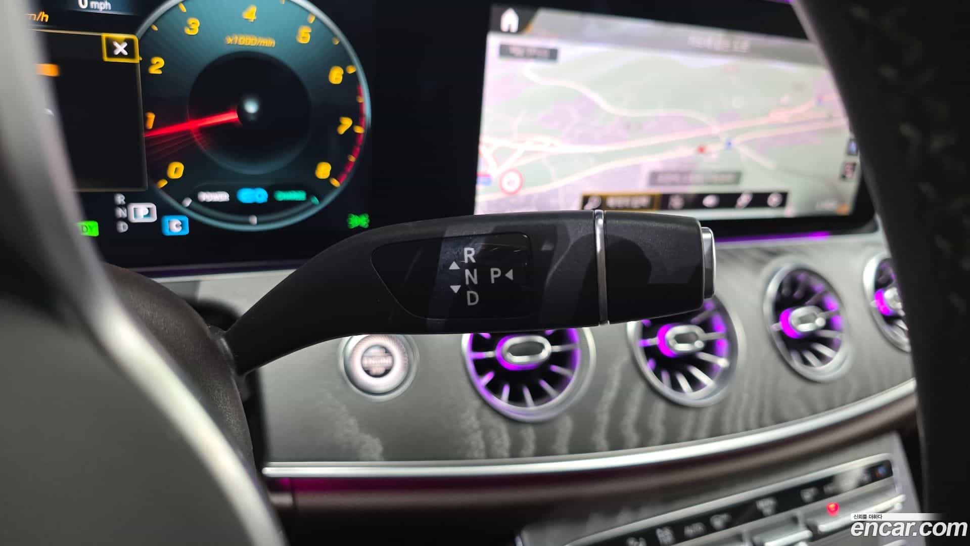 CLS-Class Mercedes-Benz 2021.2-INNER-009