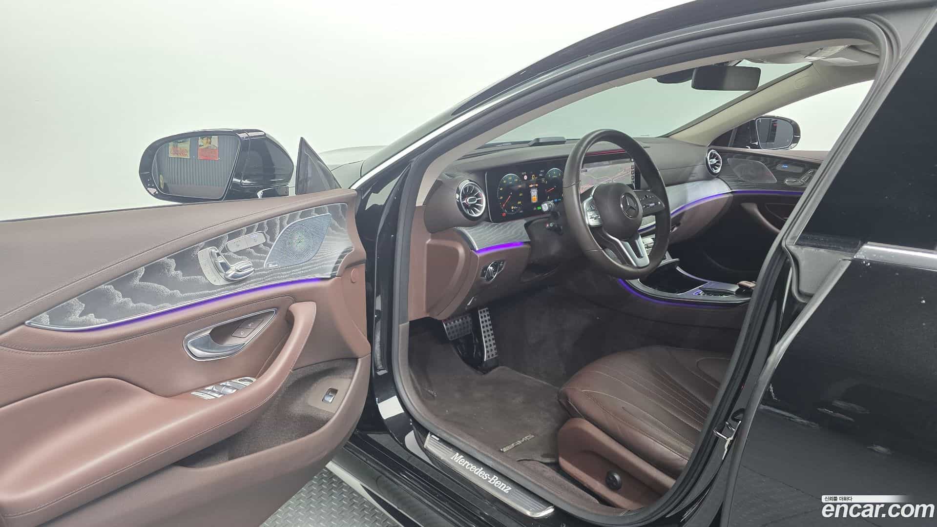 CLS-Class Mercedes-Benz 2021.2-INNER-010