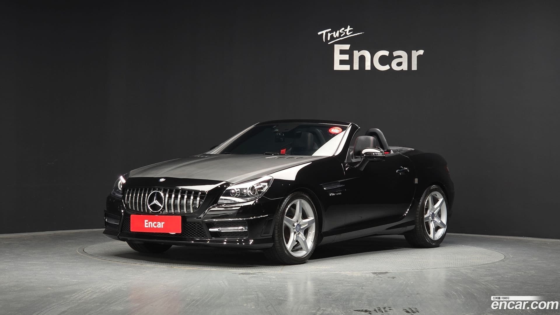 Main__Slider__Photo:SLK-Class Mercedes-Benz 2016.8-0