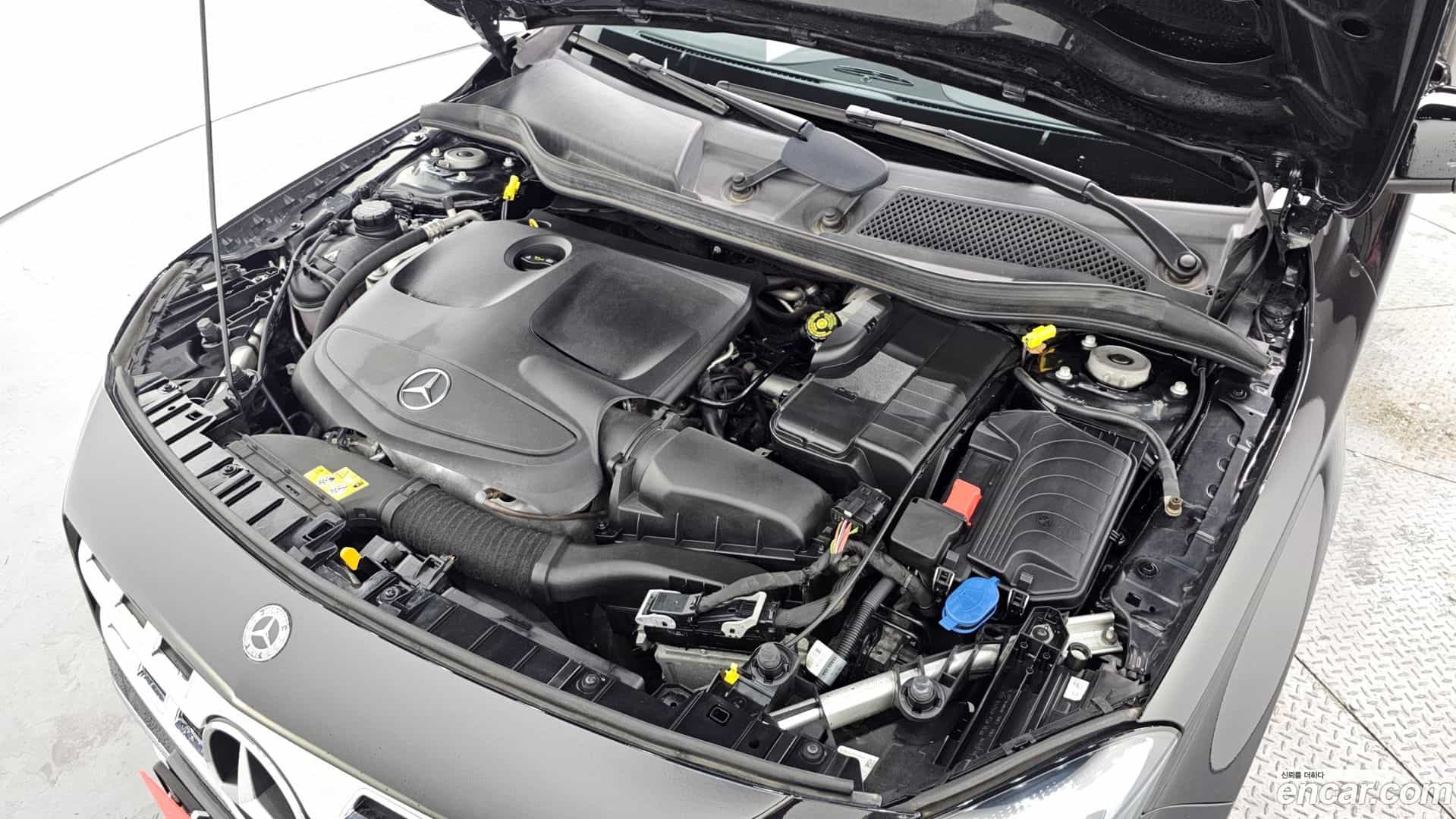 GLA-Class Mercedes-Benz 2019.6-OUTER-006