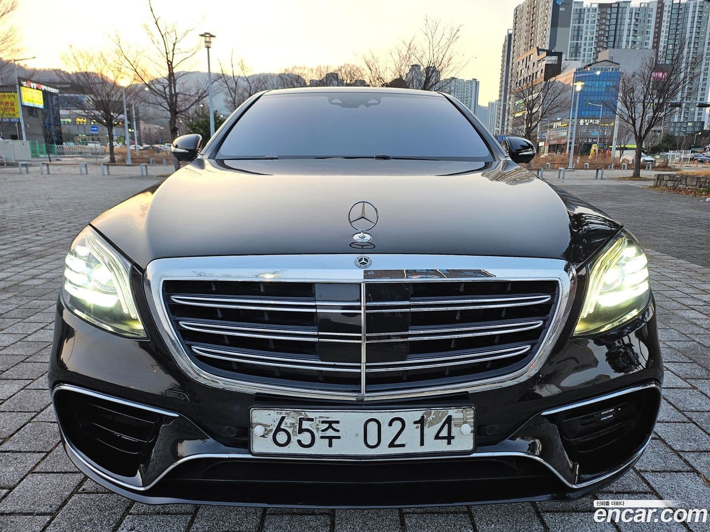 Main__Slider__Photo:S-Class Mercedes-Benz 2016.0-0