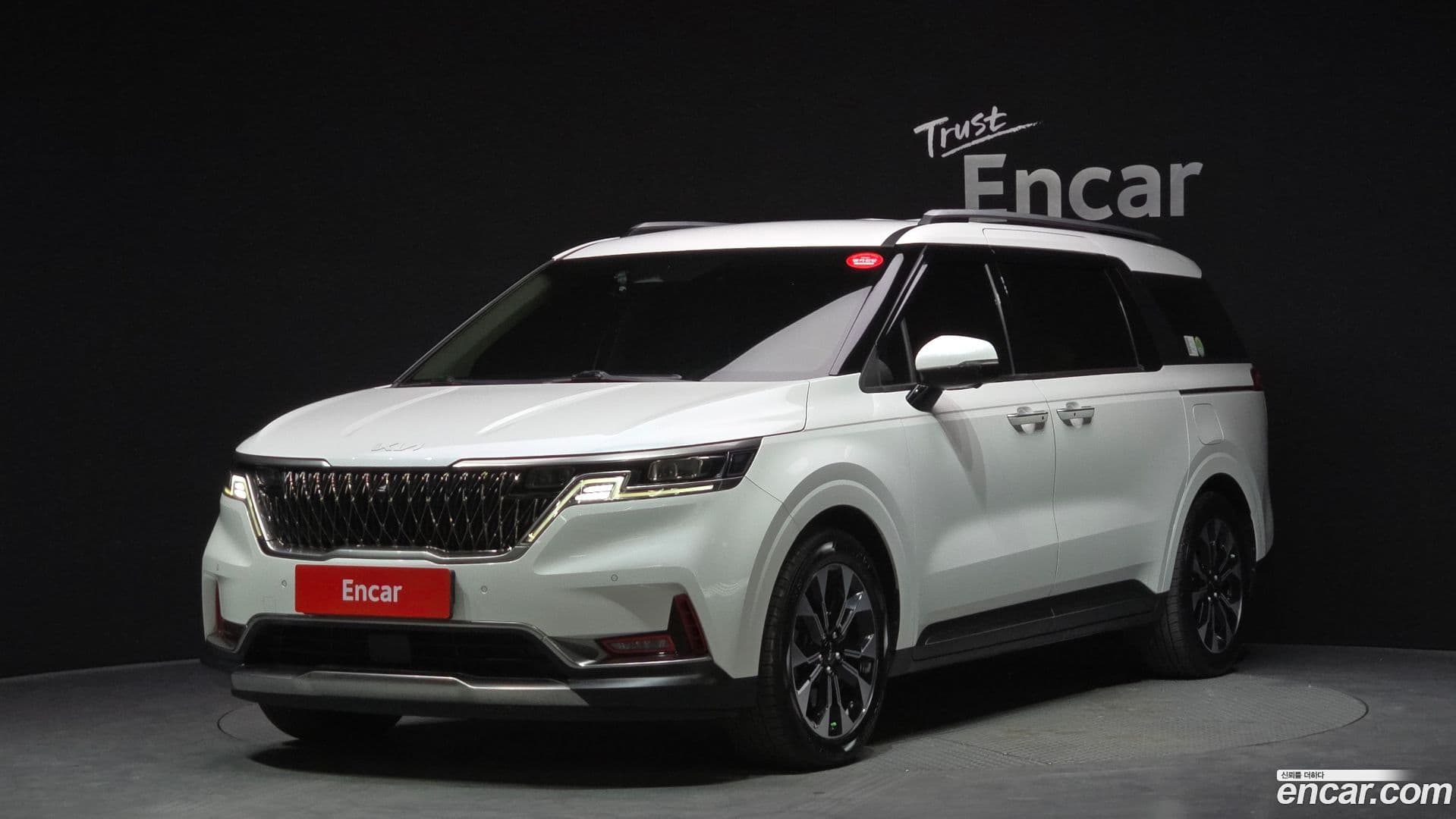 Main__Slider__Photo:Canival Kia 2022.2-0