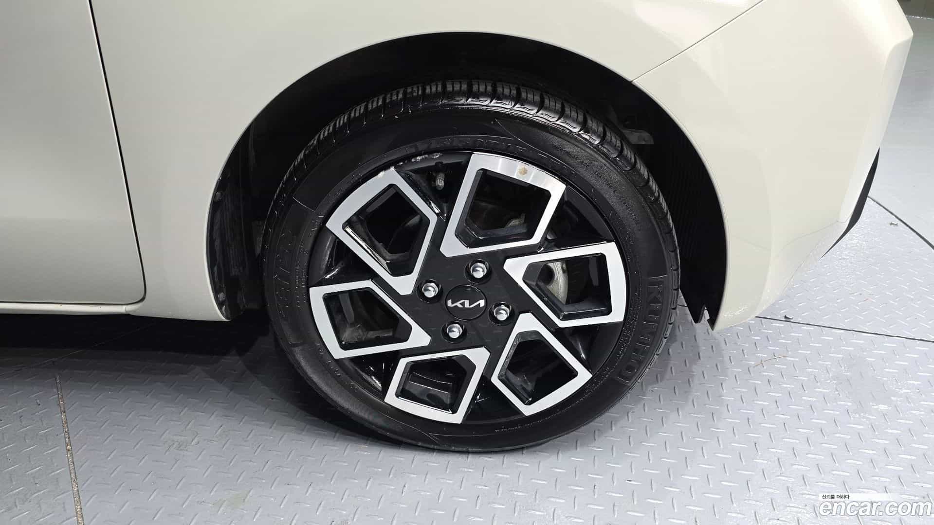 RAY Kia 2024.2-OUTER-005