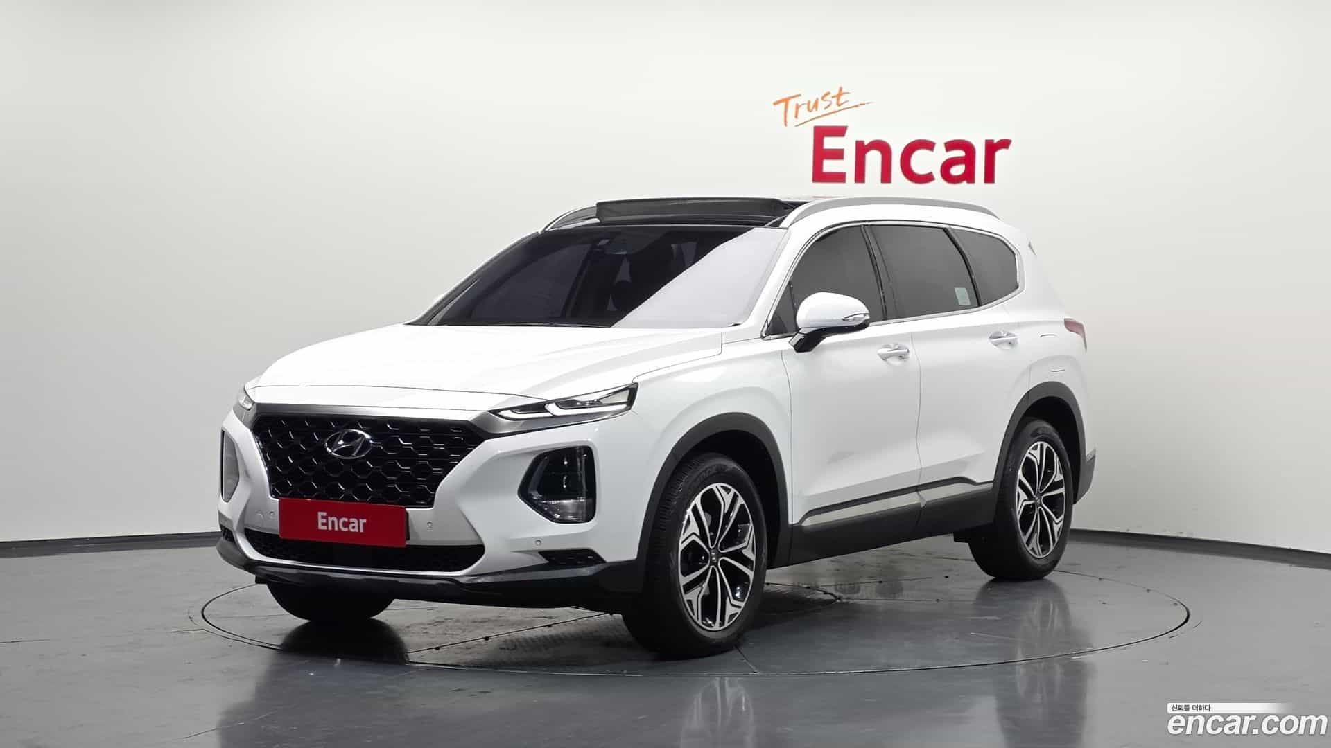 Santafe Hyundai 2018.6-OUTER-001