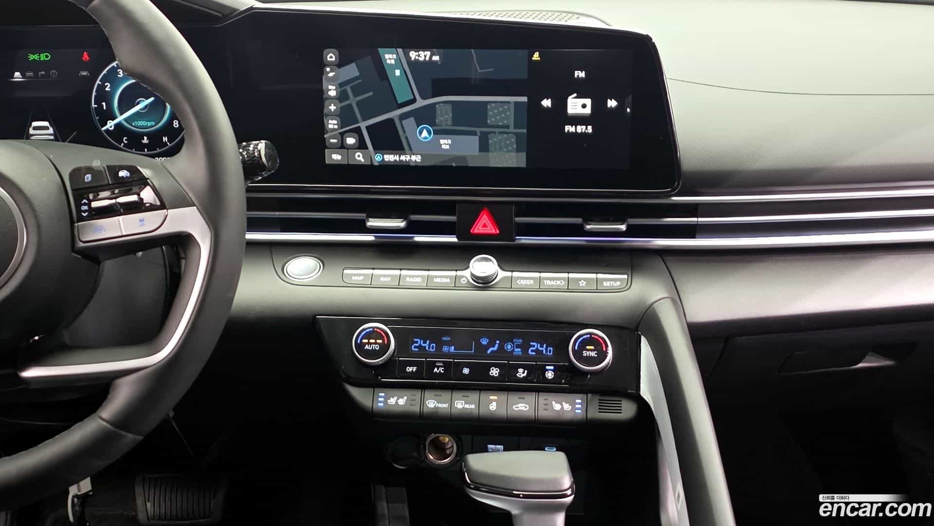 AVANTE Hyundai 2023.10-OPTION-018