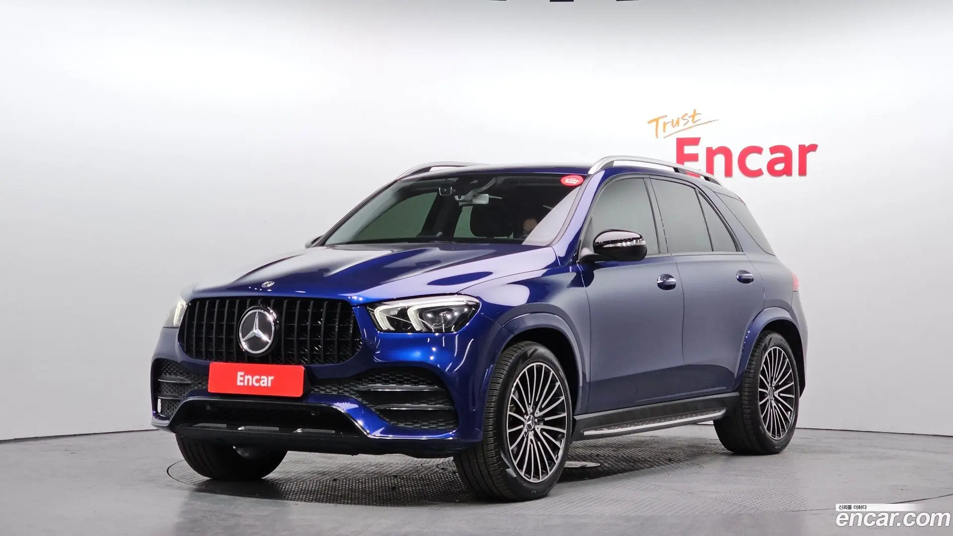Main__Slider__Photo:GLE-Class Mercedes-Benz 2019.8-0