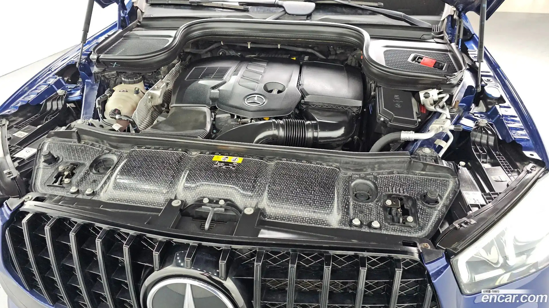 GLE-Class Mercedes-Benz 2019.8-OUTER-006