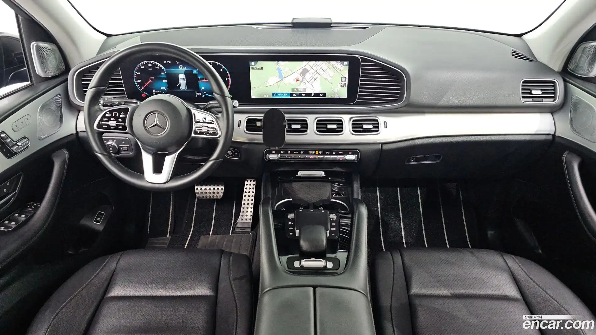 GLE-Class Mercedes-Benz 2019.8-INNER-007