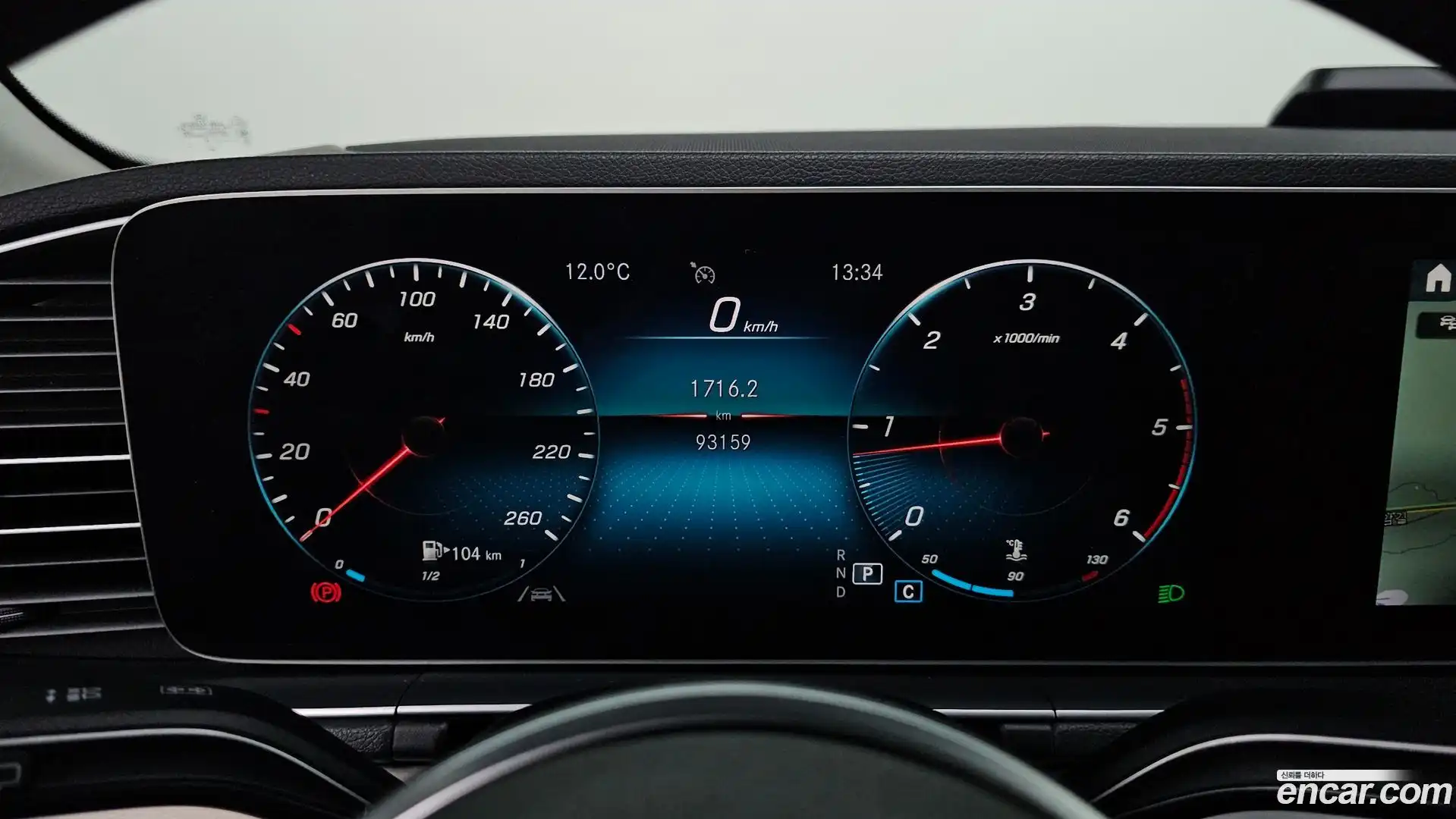 GLE-Class Mercedes-Benz 2019.8-INNER-008