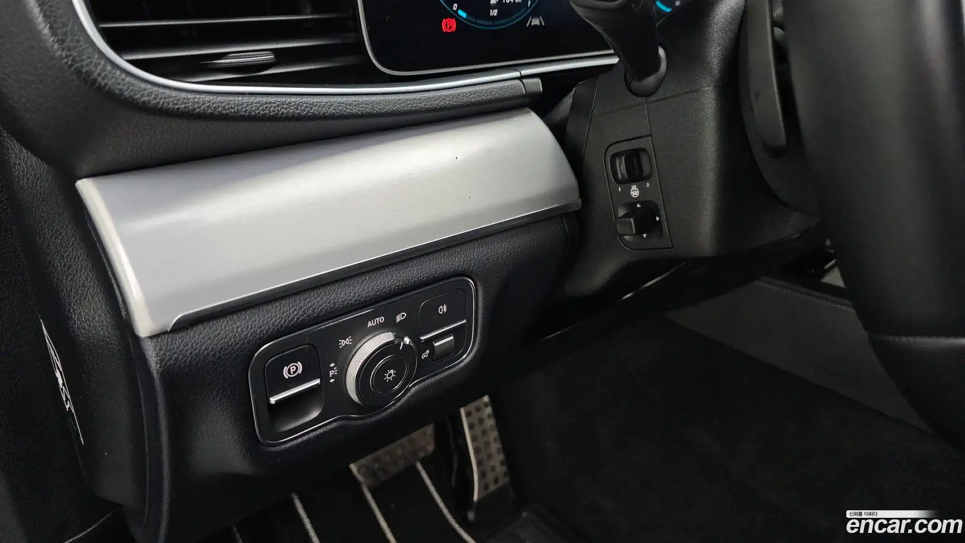GLE-Class Mercedes-Benz 2019.8-OPTION-023