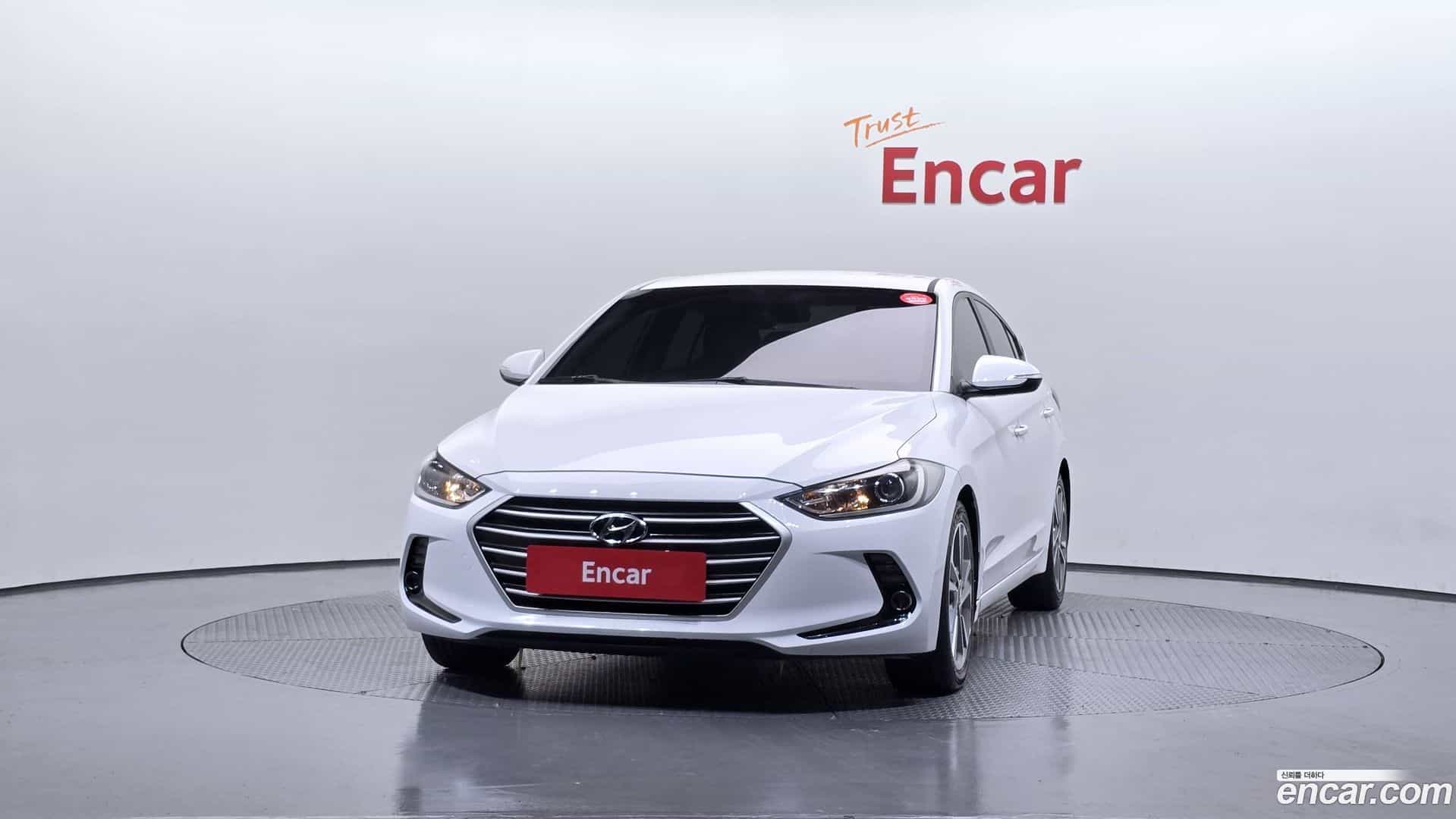AVANTE Hyundai 2018.6-OUTER-003