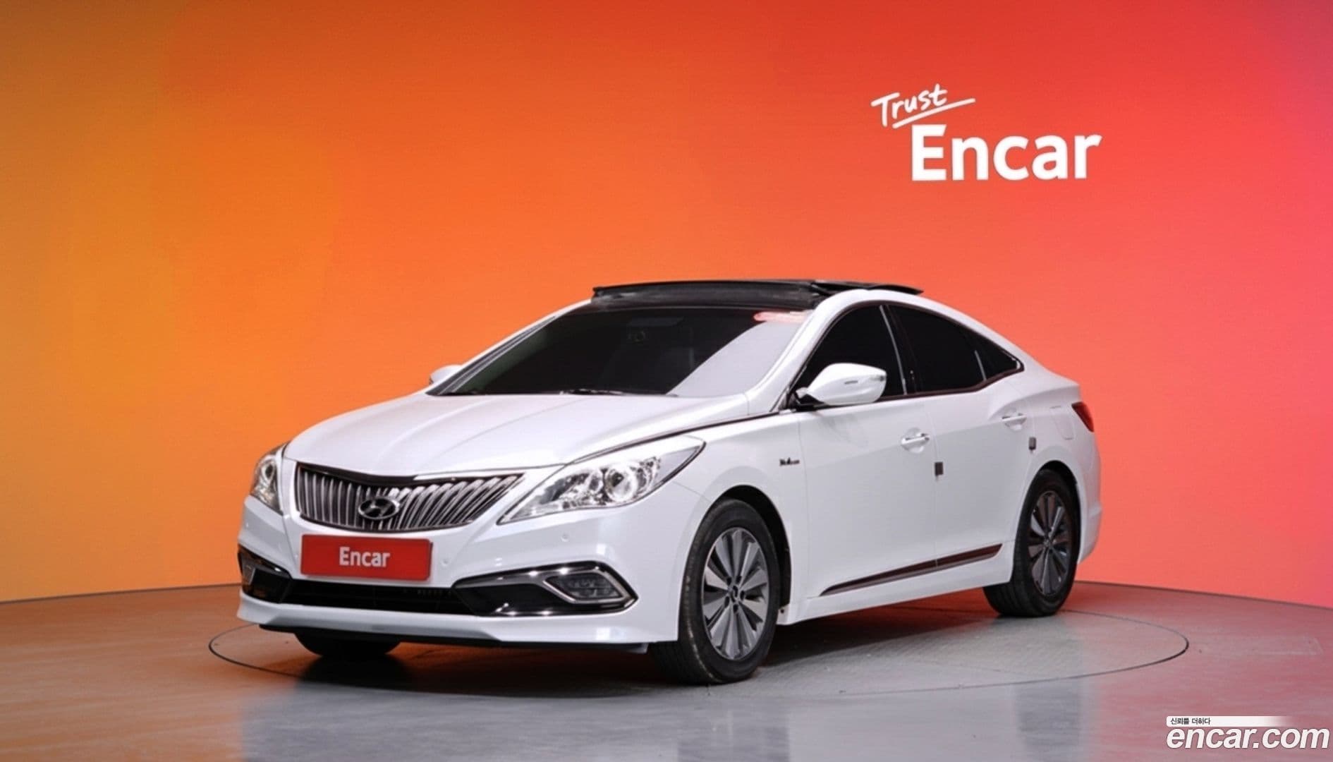 Main__Slider__Photo:Grandeur Hyundai 2015.6-0