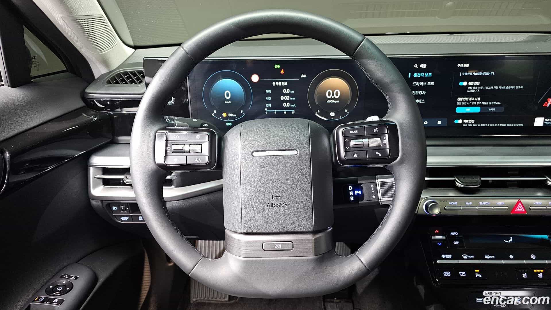 Grandeur Hyundai 2025.3-OPTION-018