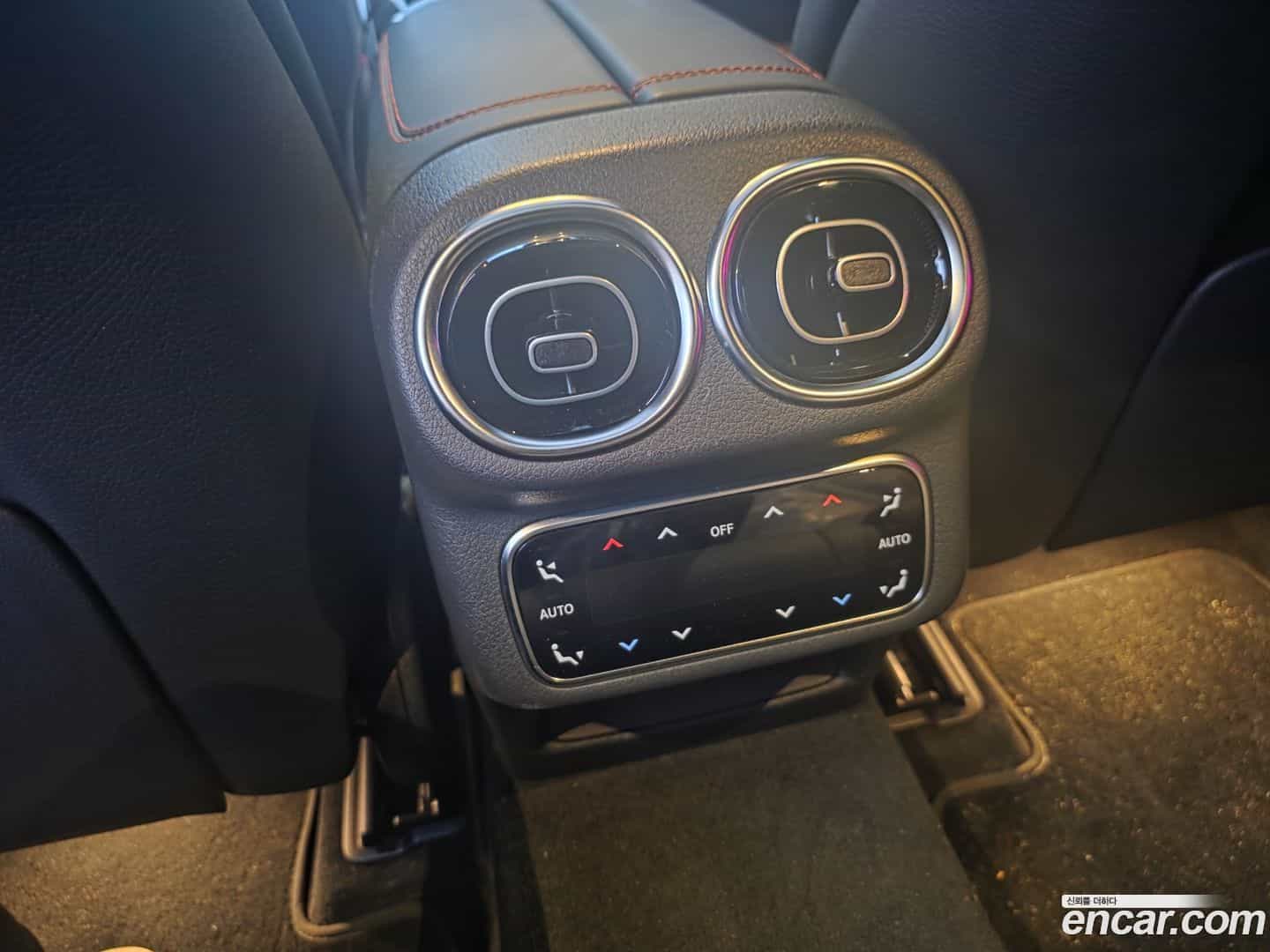 GLC-Class Mercedes-Benz 2024.6-OPTION-015