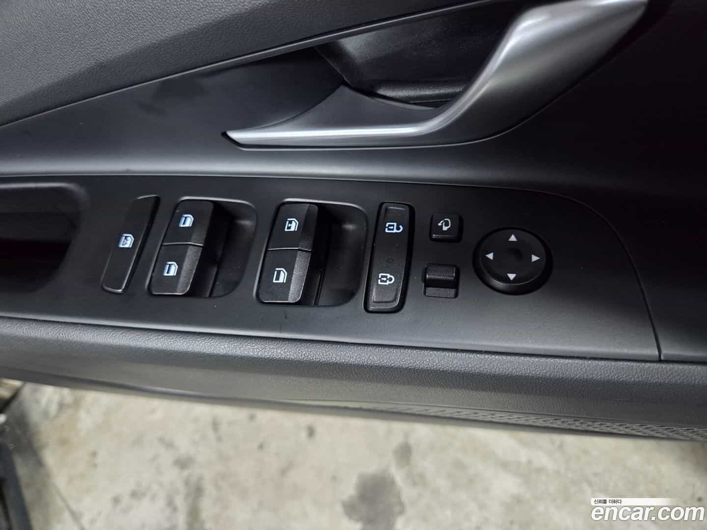 AVANTE Hyundai 2022.2-OPTION-018