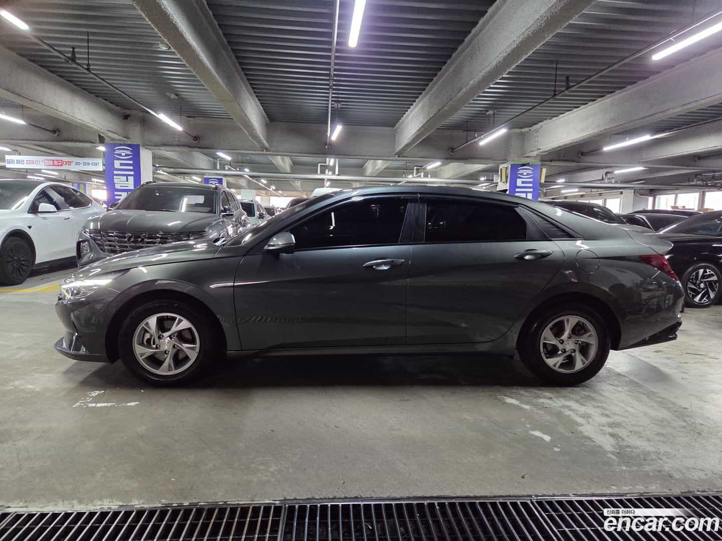 AVANTE Hyundai 2022.2-OPTION-024