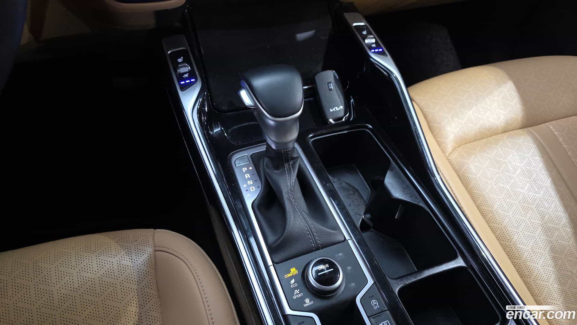 Sorento Kia 2022.0-INNER-009