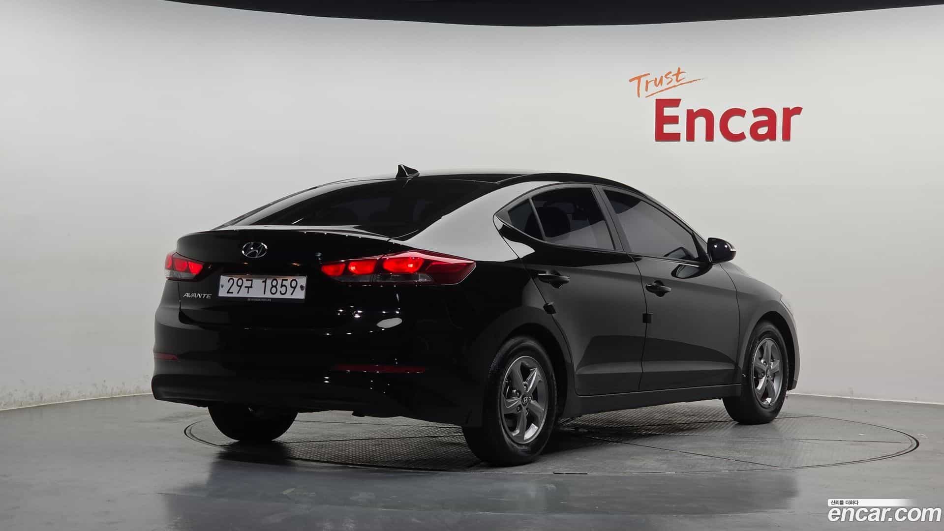 AVANTE Hyundai 2018.5-OUTER-002